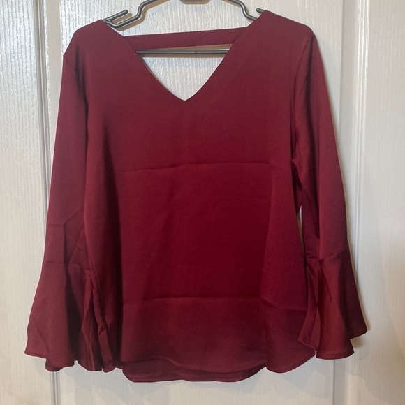 Dress Barn Roz and Ali size S Burgundy bell ruffle long sleeve top - Picture 5 of 5